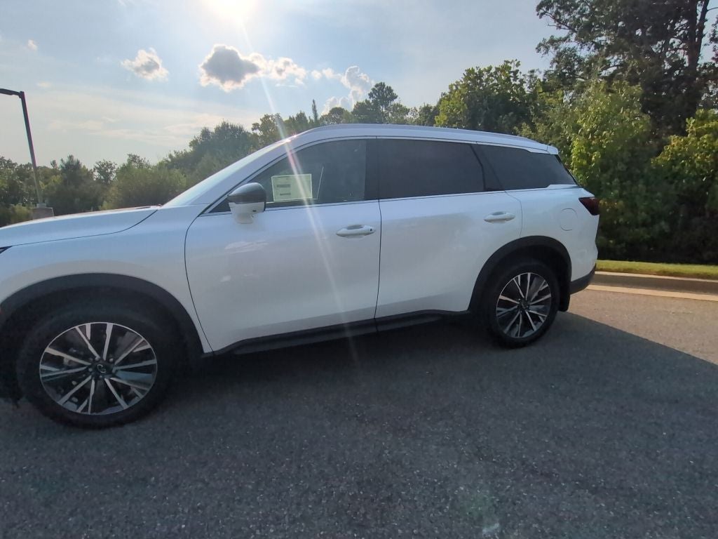 2027 INFINITI QX60 Luxe AWD