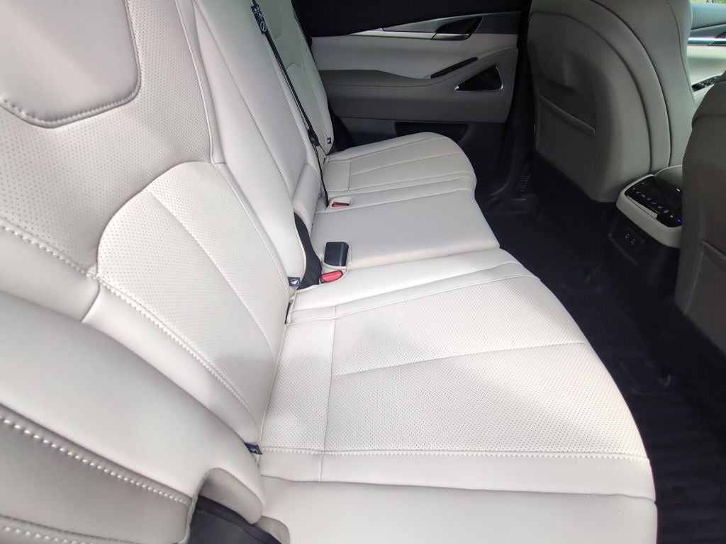 2027 INFINITI QX60 Luxe AWD