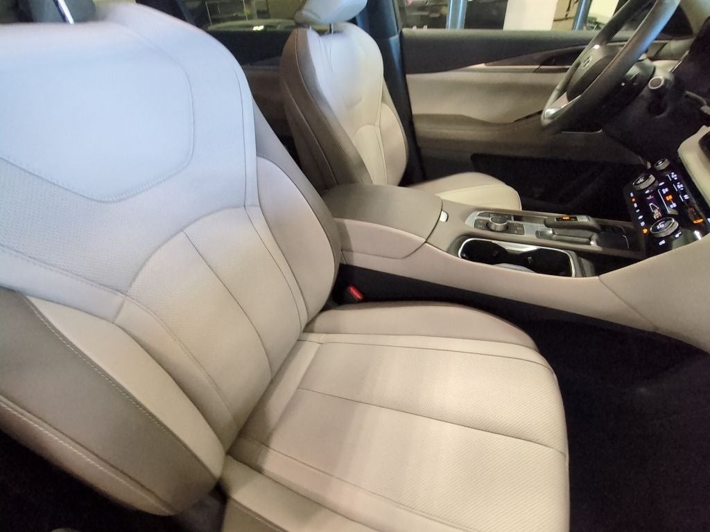 2026 INFINITI QX60 Luxe FWD