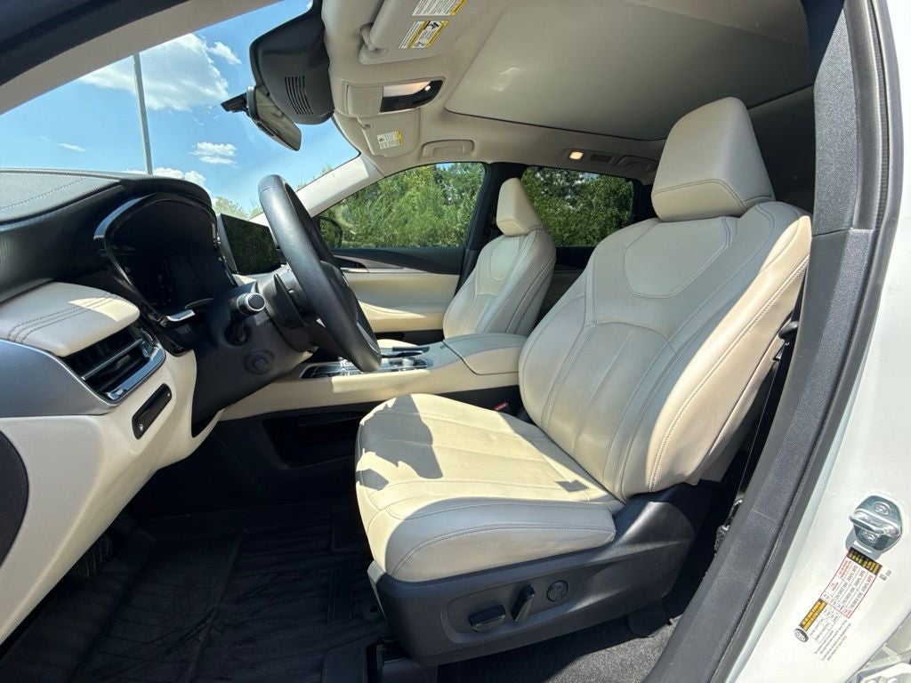 2023 INFINITI QX60 LUXE AWD