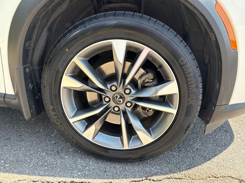 2023 INFINITI QX60 LUXE AWD