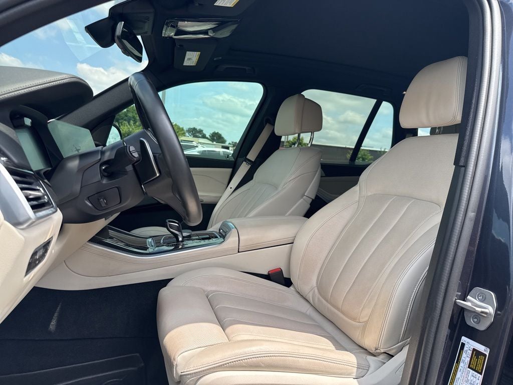 2021 BMW X5 M50i