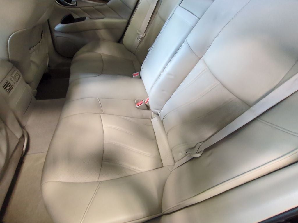 2015 INFINITI Q70 5.6X