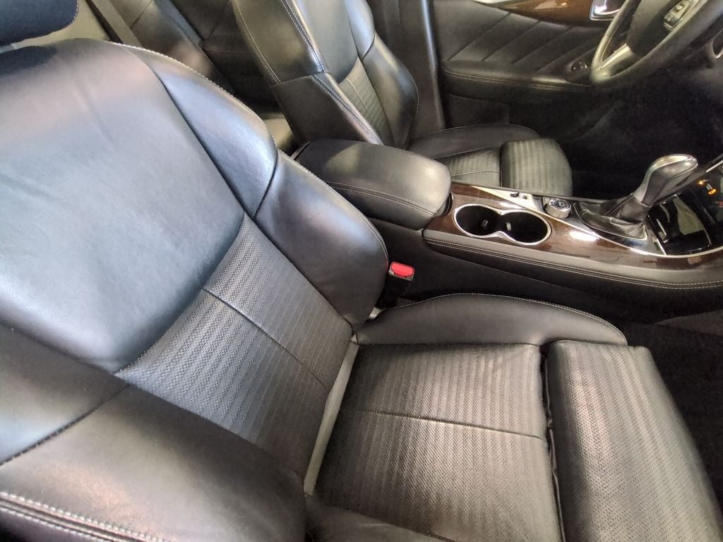 2015 INFINITI Q50 Sport