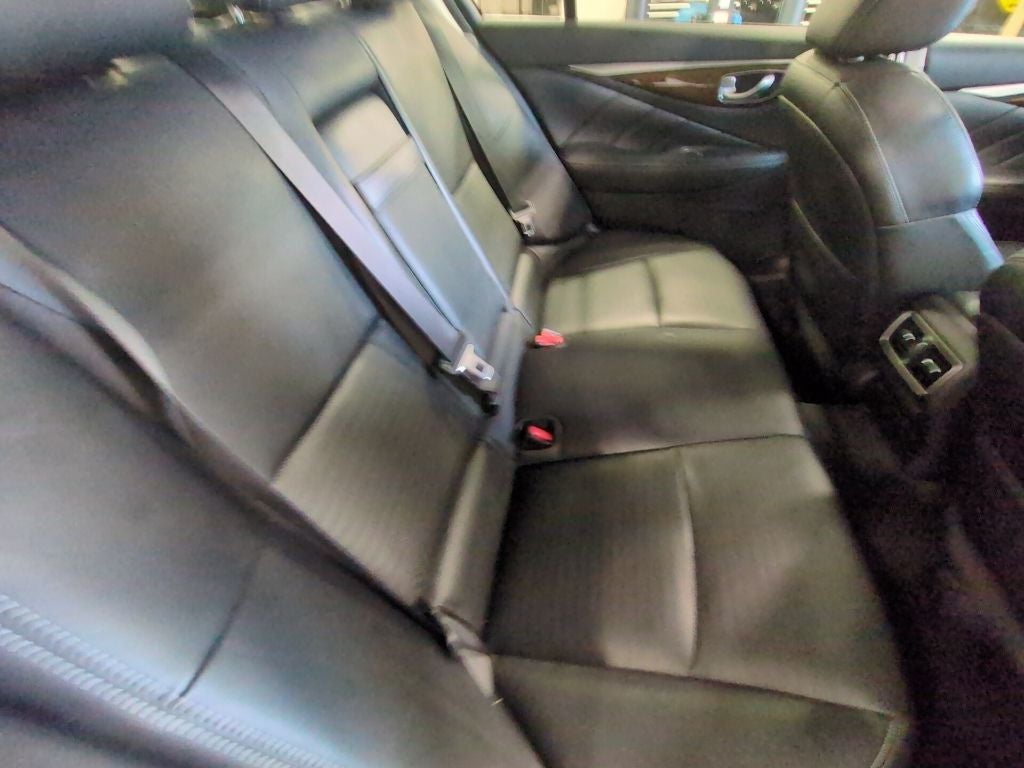 2015 INFINITI Q50 Sport