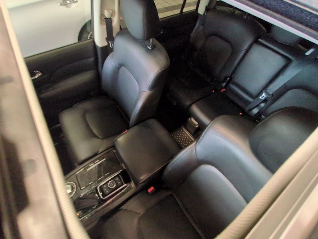 2023 INFINITI QX80 LUXE 4WD