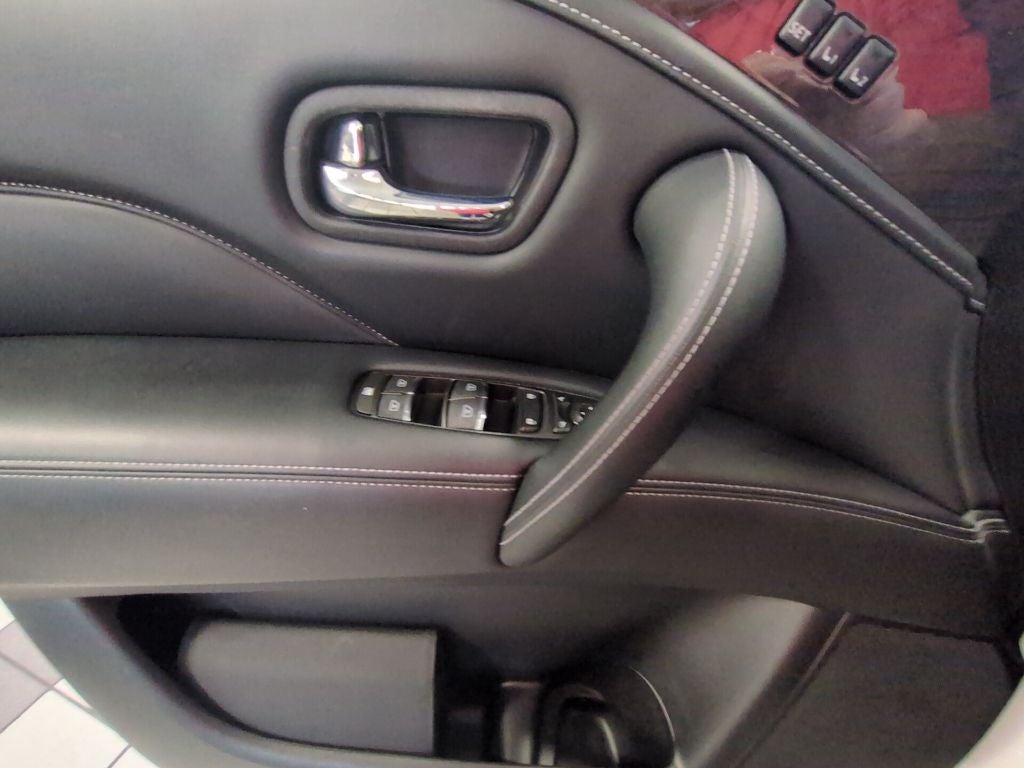 2023 INFINITI QX80 LUXE 4WD