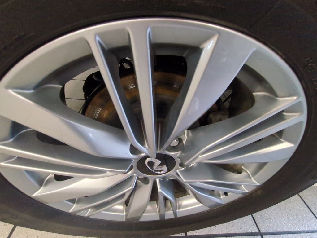 2023 INFINITI QX80 LUXE 4WD