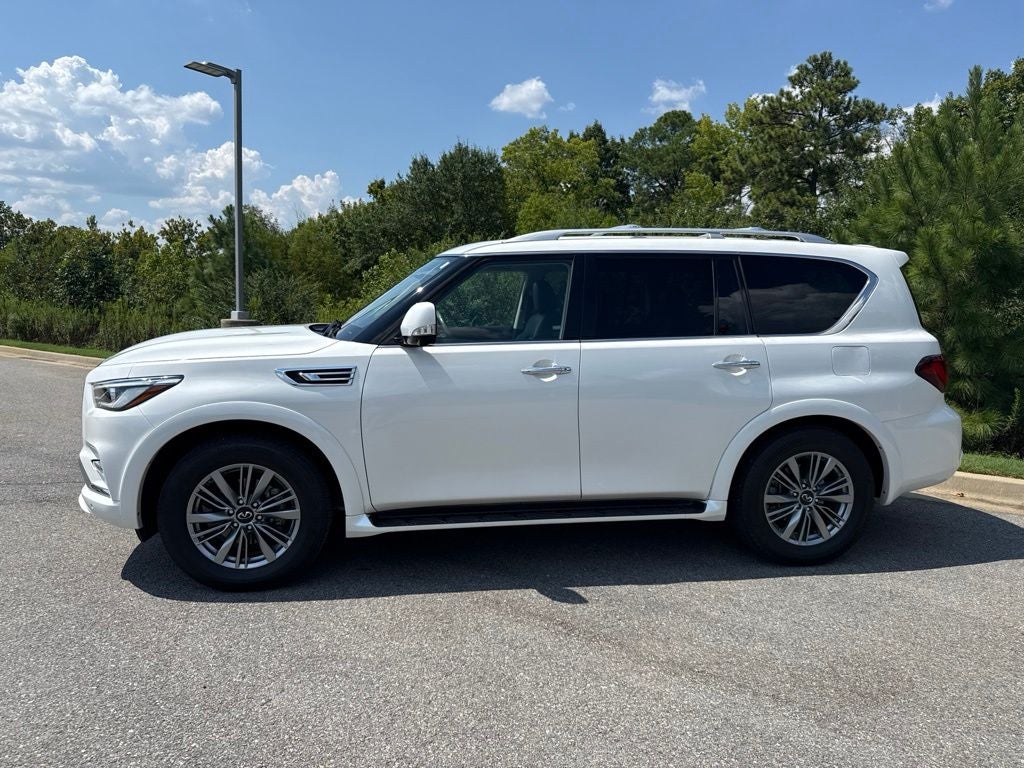 2022 INFINITI QX80 LUXE 2WD