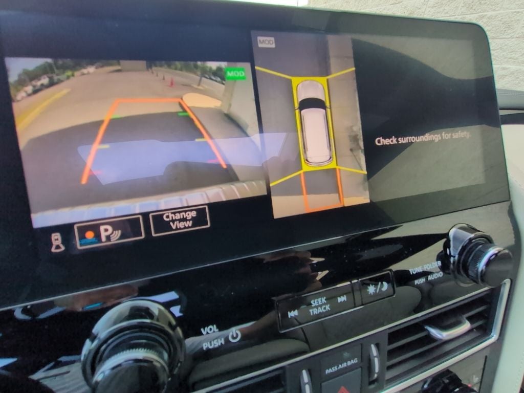 2023 INFINITI QX80 Sensory