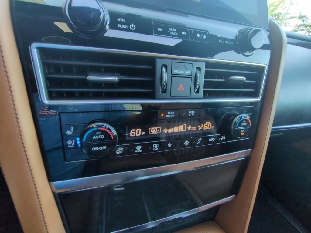2023 INFINITI QX80 Sensory