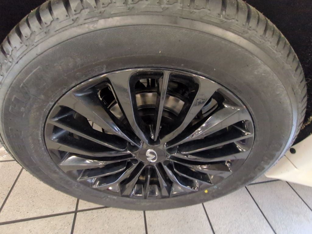 2019 INFINITI QX80 LUXE 4WD