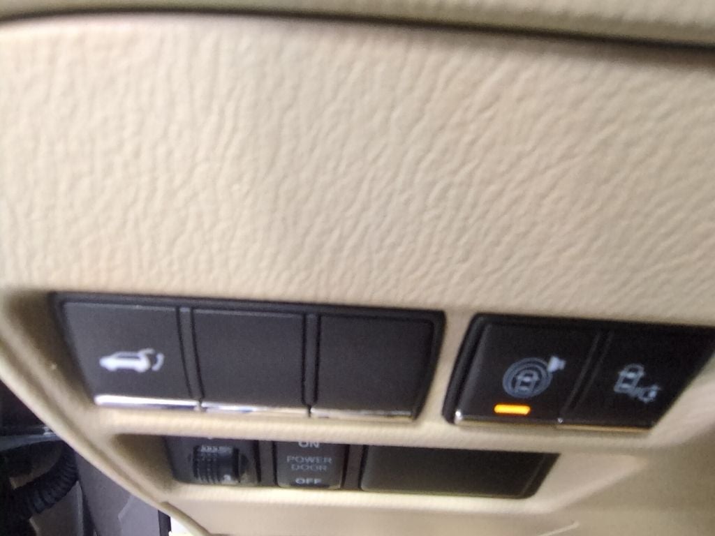 2015 INFINITI QX80 Base