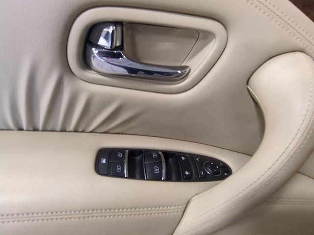 2015 INFINITI QX80 Base