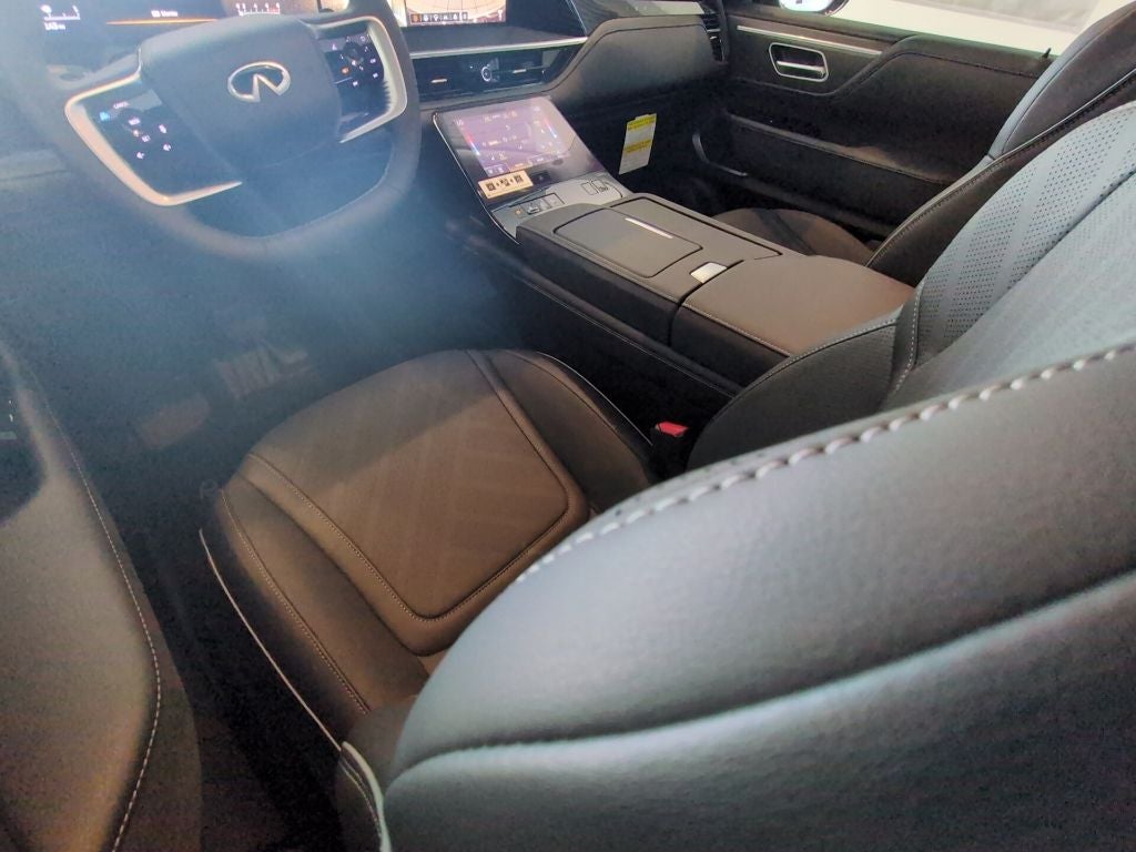 2027 INFINITI QX80 Luxe 2WD
