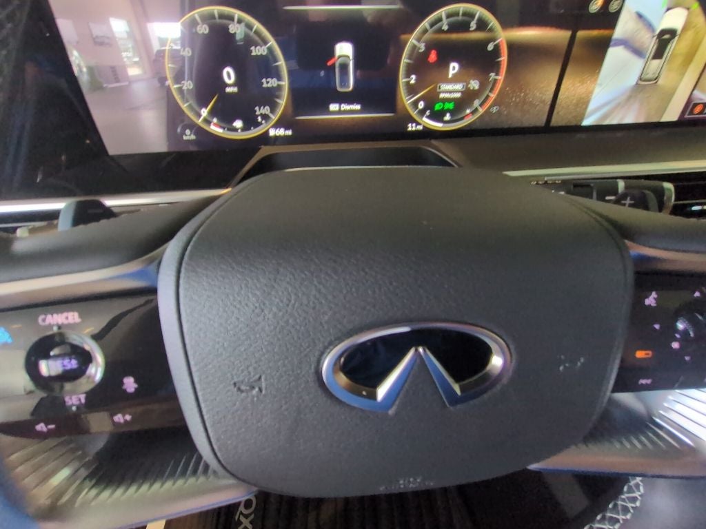 2027 INFINITI QX80 Luxe 2WD
