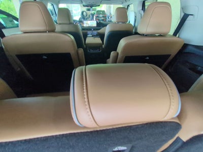 2027 INFINITI QX80 Luxe 2WD