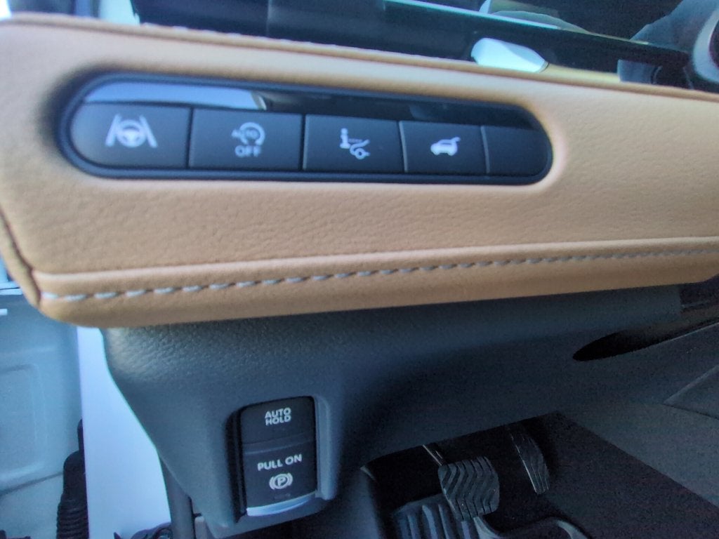 2027 INFINITI QX80 LUXE