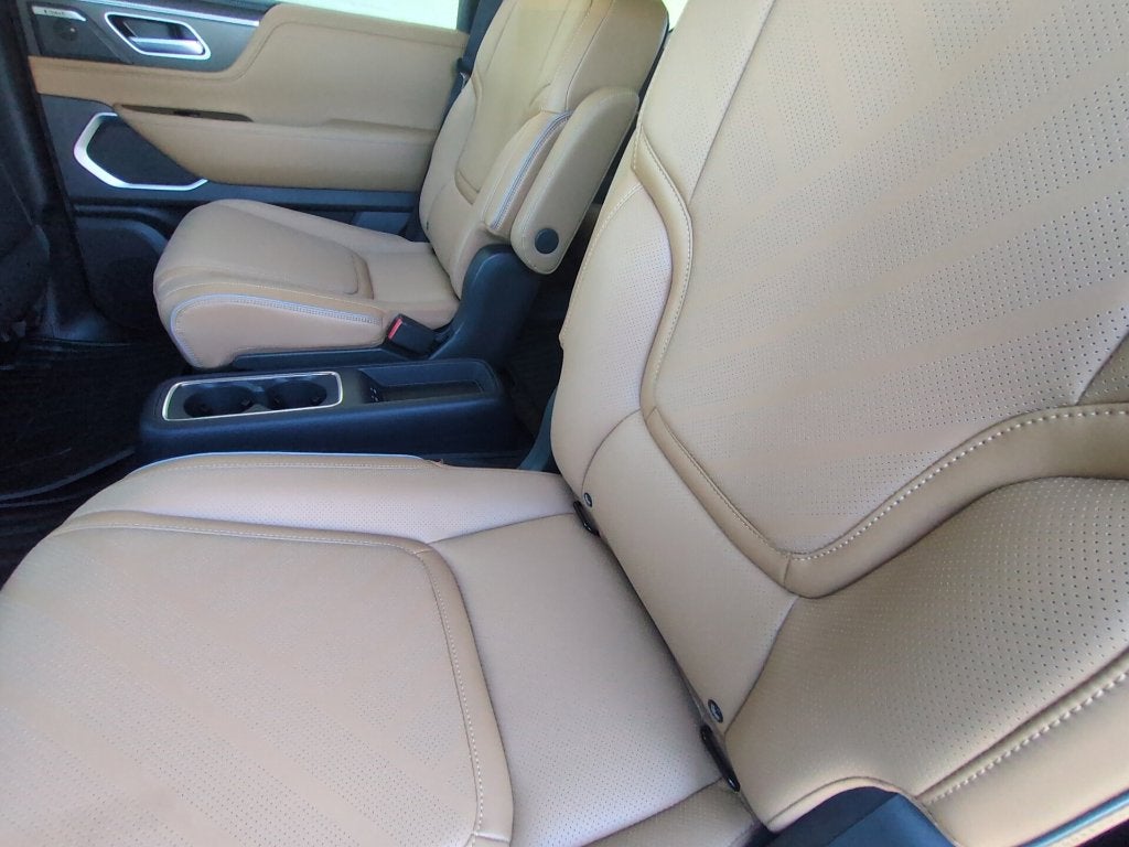 2027 INFINITI QX80 LUXE