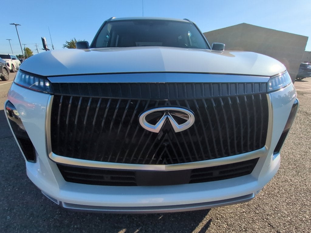 2027 INFINITI QX80 LUXE