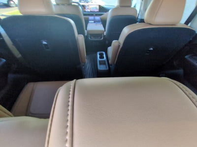 2027 INFINITI QX80 LUXE