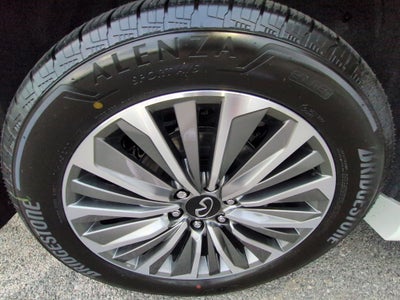 2027 INFINITI QX80 Luxe 2WD