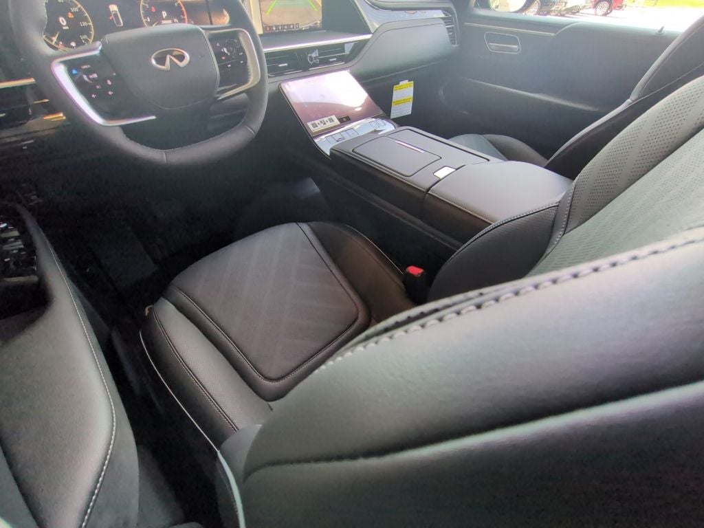 2027 INFINITI QX80 Luxe 2WD