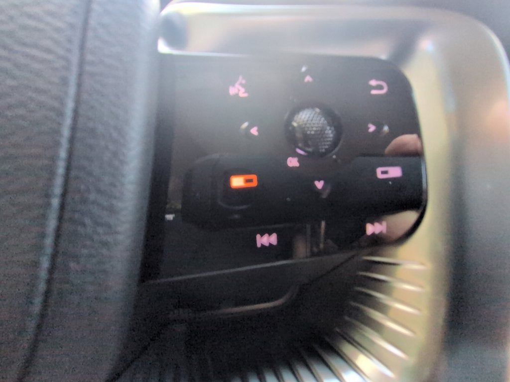 2027 INFINITI QX80 Luxe 2WD