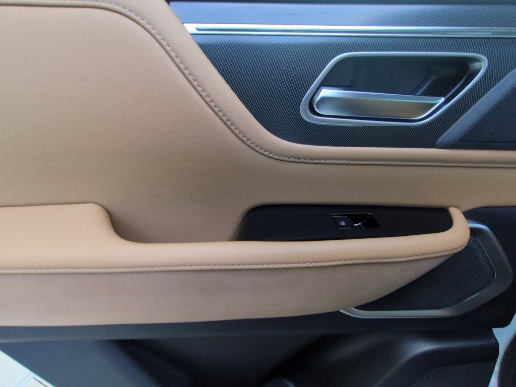 2027 INFINITI QX80 Luxe 2WD