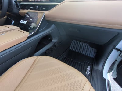 2027 INFINITI QX80 Luxe 2WD