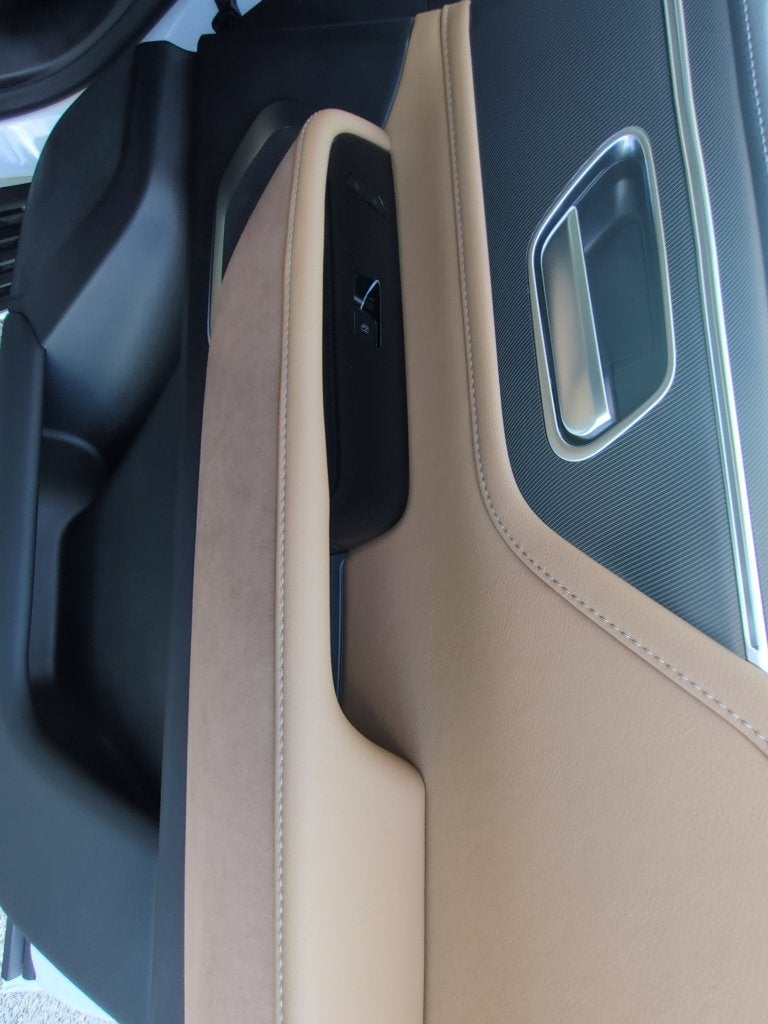 2027 INFINITI QX80 Luxe 2WD