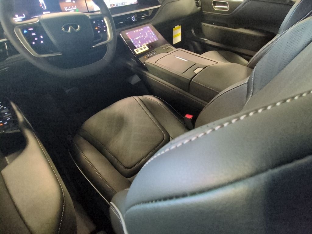 2027 INFINITI QX80 Luxe 2WD
