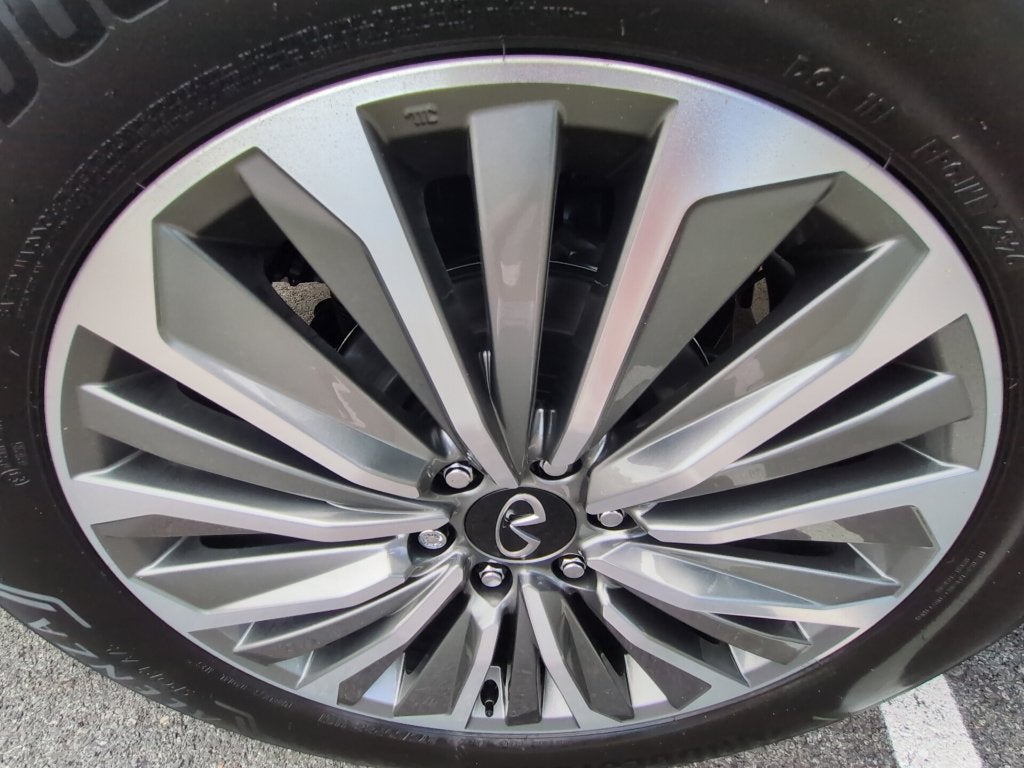 2027 INFINITI QX80 Luxe 2WD