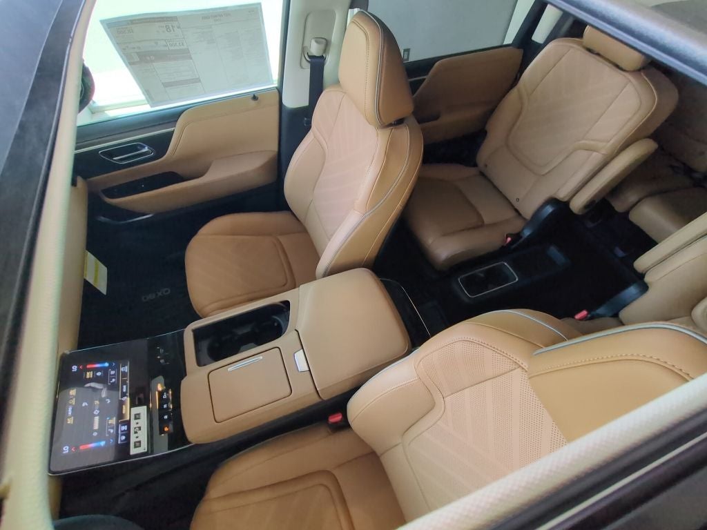 2027 INFINITI QX80 Luxe 2WD
