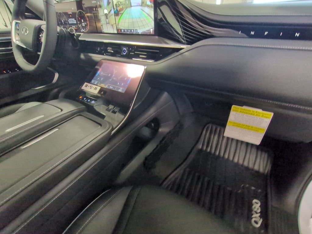 2026 INFINITI QX80 LUXE