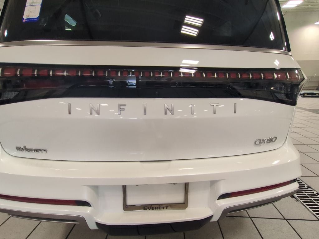 2026 INFINITI QX80 Luxe 2WD