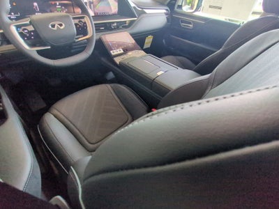 2027 INFINITI QX80 Luxe 2WD