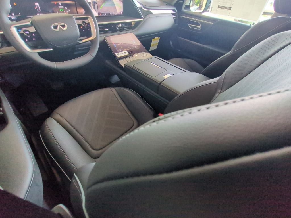 2027 INFINITI QX80 Luxe 2WD
