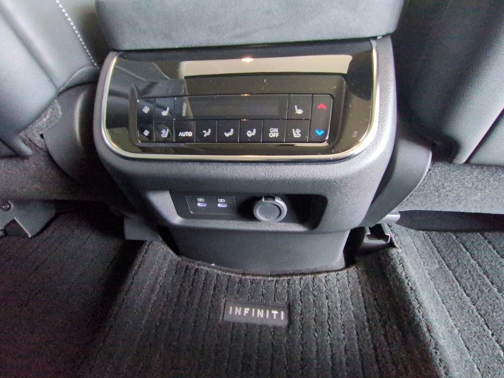 2027 INFINITI QX80 Luxe 2WD