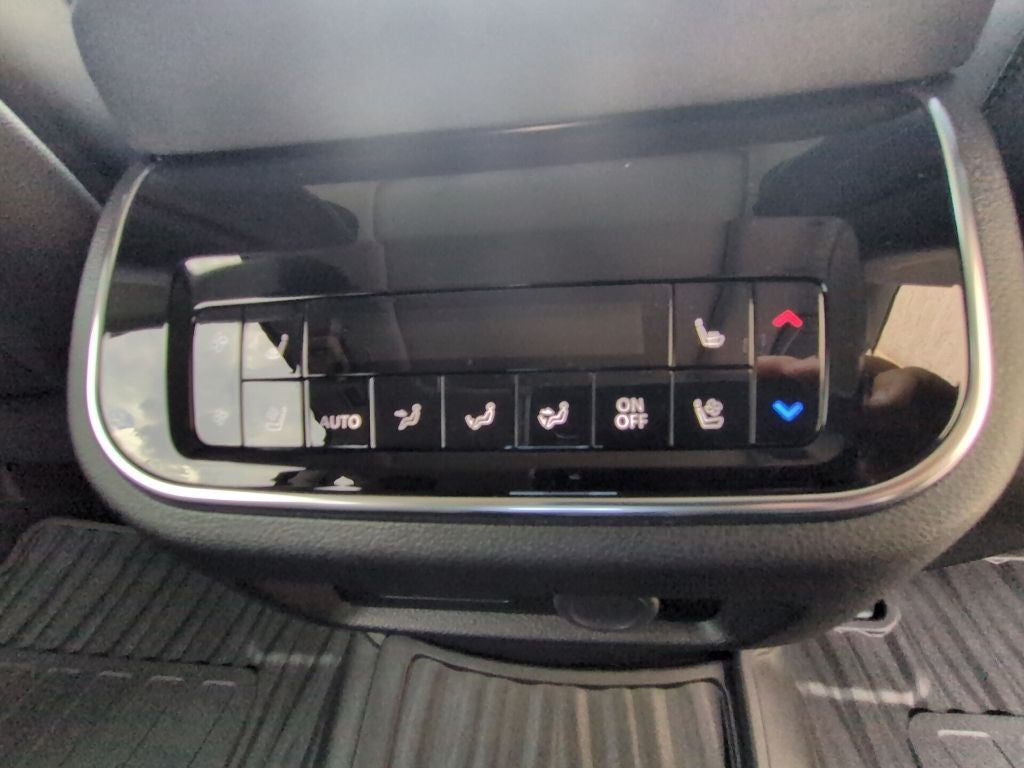 2027 INFINITI QX80 Luxe 2WD