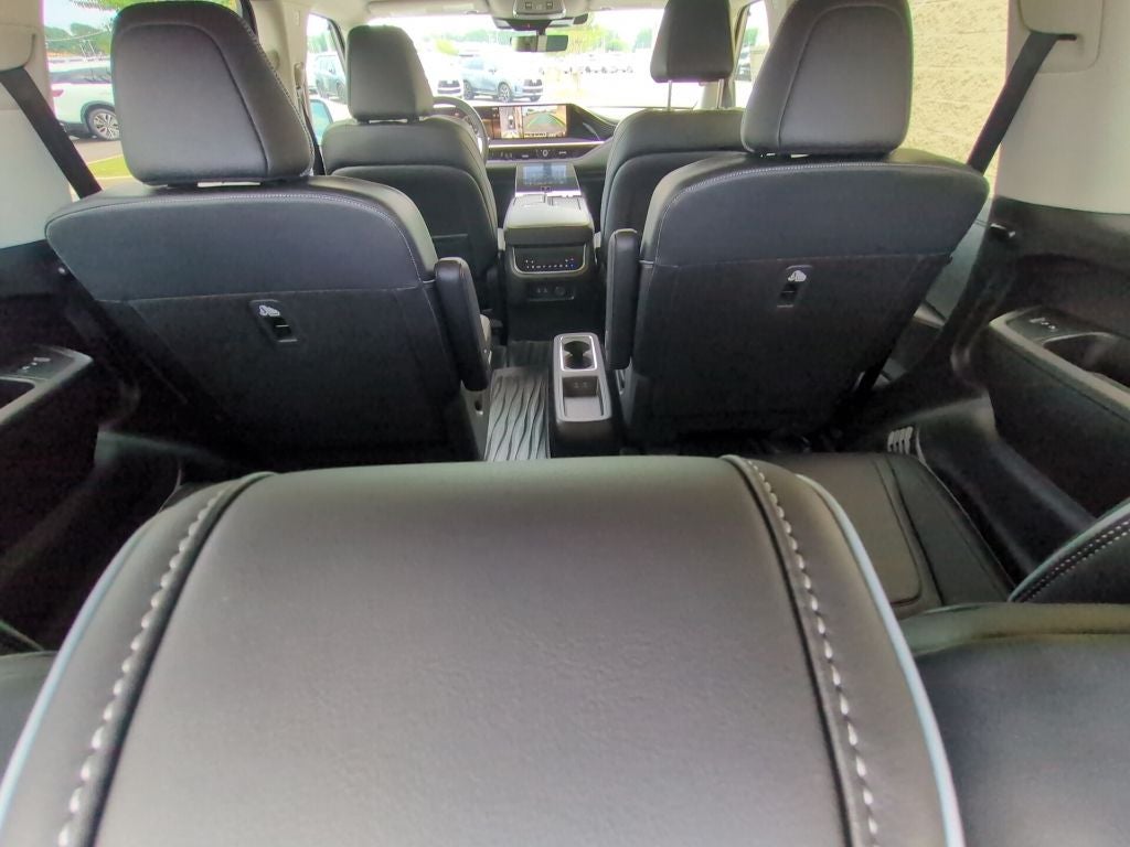 2027 INFINITI QX80 Luxe 2WD
