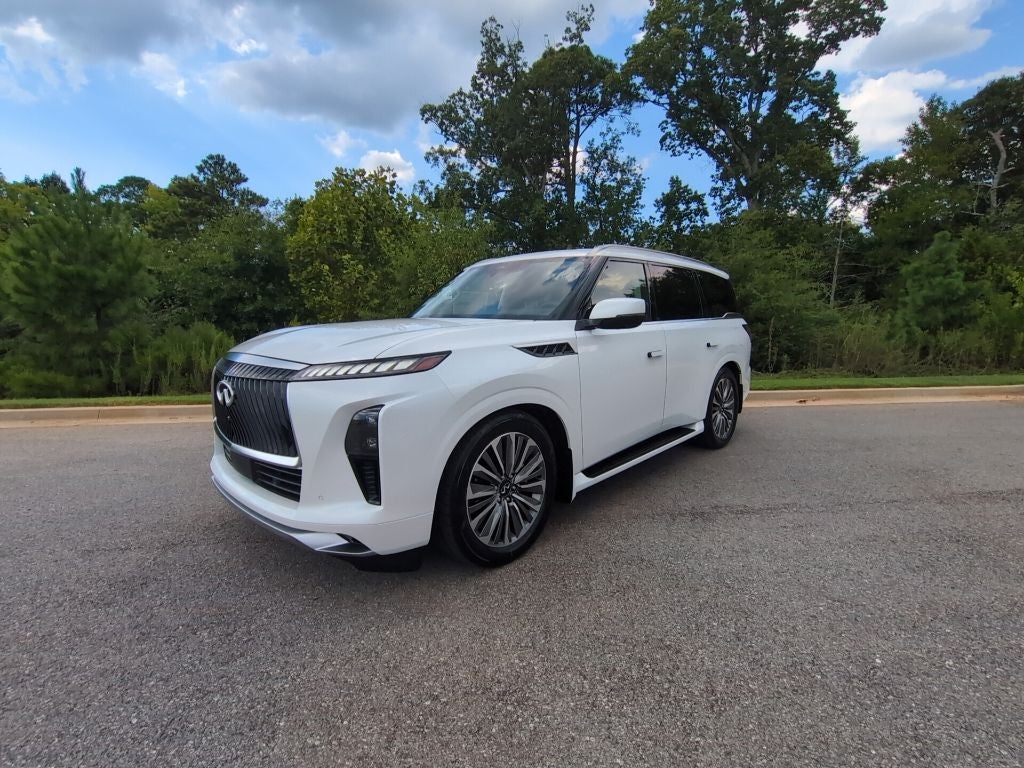 2027 INFINITI QX80 Luxe 2WD