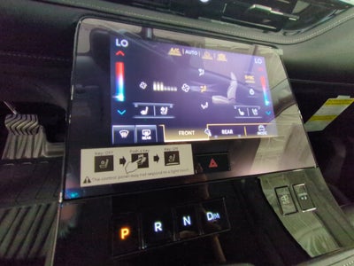 2027 INFINITI QX80 Luxe 4WD