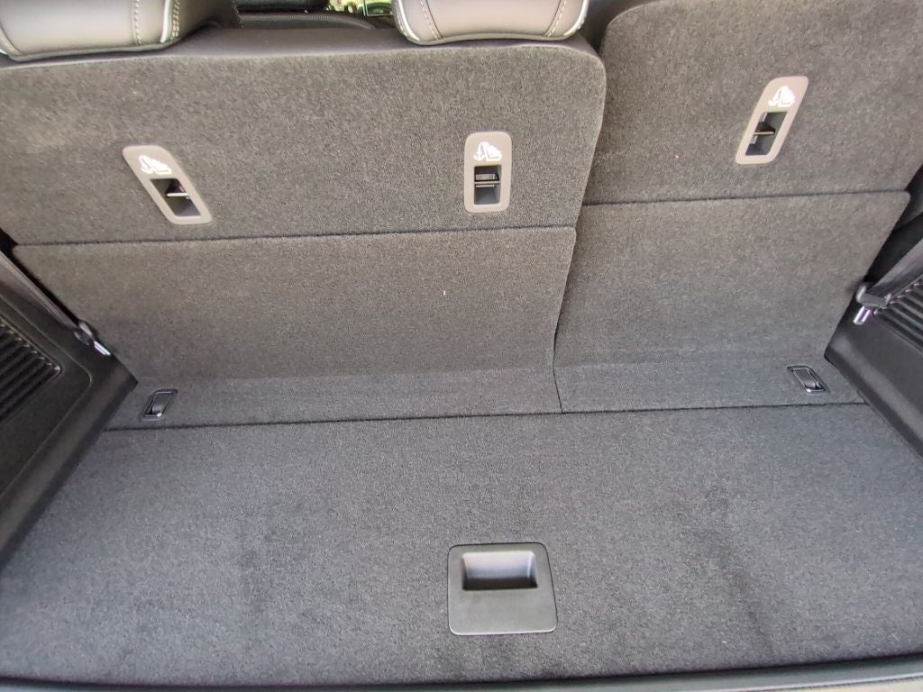 2027 INFINITI QX80 Luxe 4WD