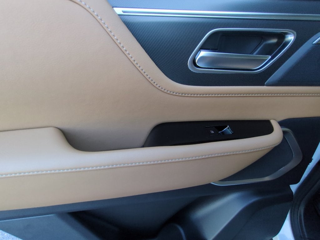 2027 INFINITI QX80 Luxe 4WD