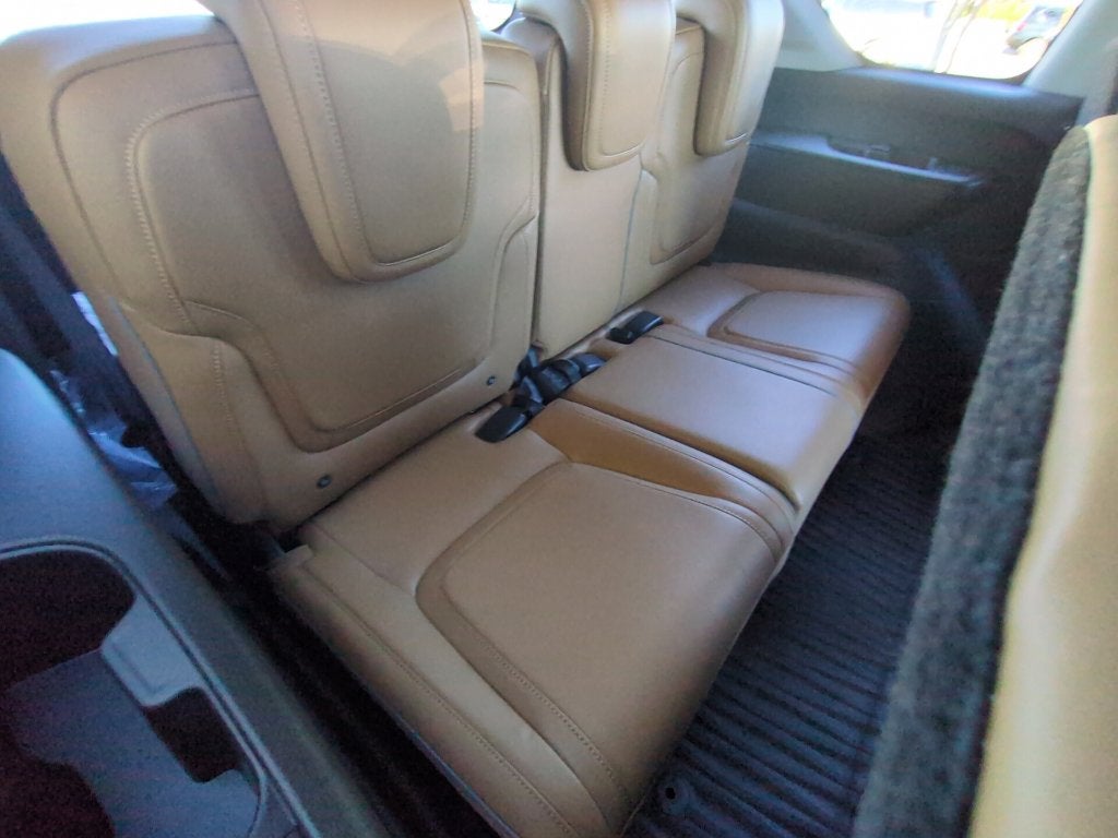 2027 INFINITI QX80 Luxe 4WD
