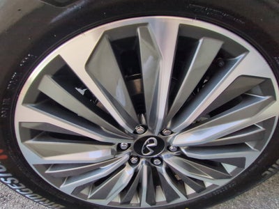 2027 INFINITI QX80 Luxe 4WD