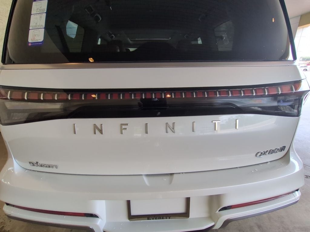 2026 INFINITI QX80 Luxe 4WD