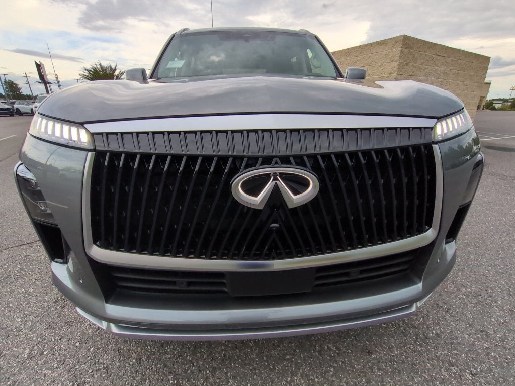 2027 INFINITI QX80 Luxe 4WD