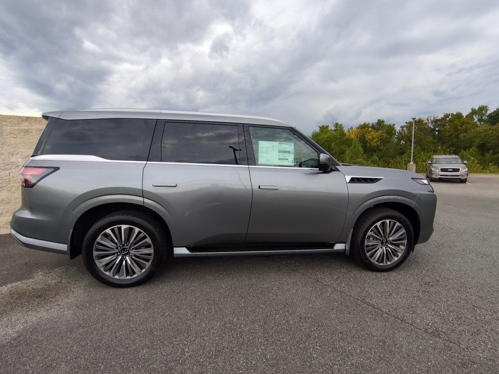 2027 INFINITI QX80 Luxe 4WD
